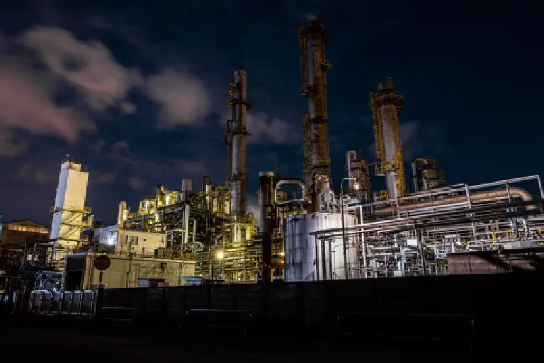 airplane-runway-against-sky-sunset-1-768x512 (1)