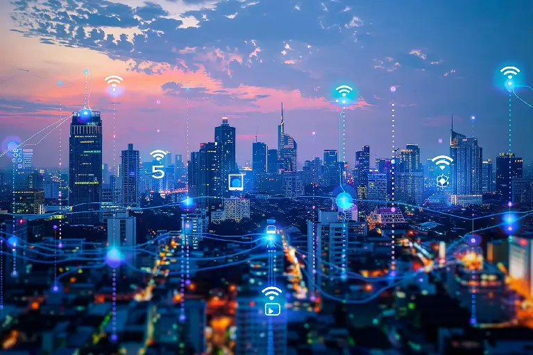 airplane-runway-against-sky-sunset-1-768x512 (2)