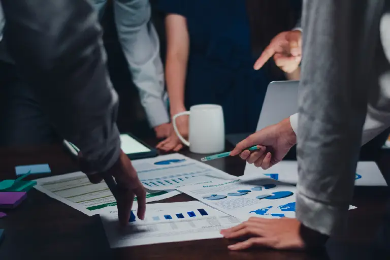 airplane-runway-against-sky-sunset-1-768x512 (8)